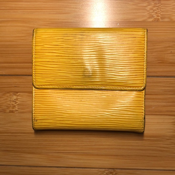 SOLD Louis Vuitton Wallet Epi Leather - Picture 2 of 8